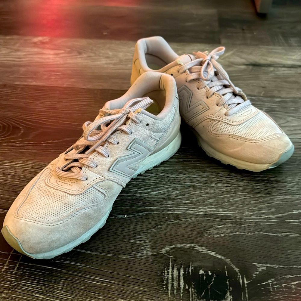 New balance sneakers like new